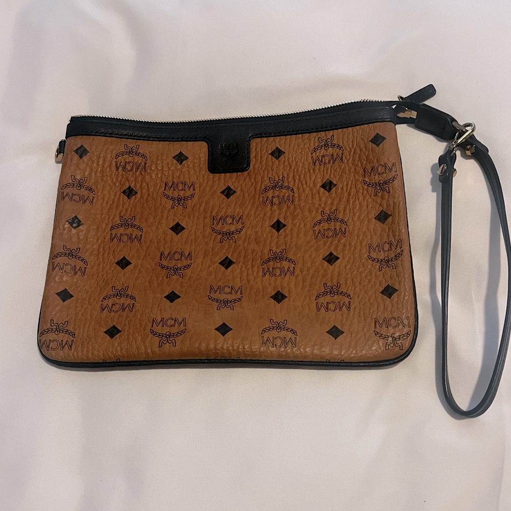 MCM zip pouch Viseto wristlet in cognac AUTHENTIC